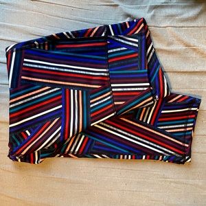 old navy cropped workout leggings